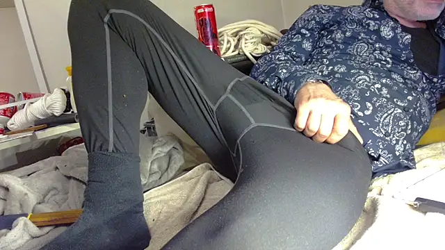 Snapshot of mike30nbg chatting on 10.27.25 mike30nbg online show from 10.27.25