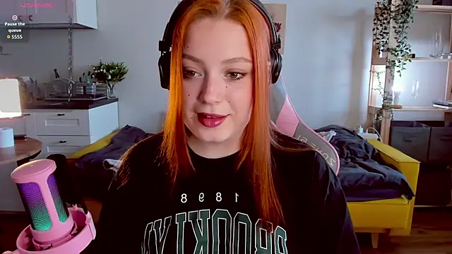 Sofy Benson online show from 09.10.25