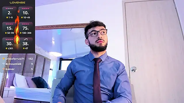 Snapshot of MarkWalker__ chatting on 01.25.25 MarkWalker online show from 01.25.25