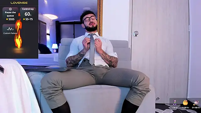 Snapshot of MarkWalker__ chatting on 01.26.25 MarkWalker online show from 01.26.25