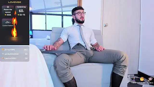 Snapshot of MarkWalker__ chatting on 01.26.25 MarkWalker online show from 01.26.25