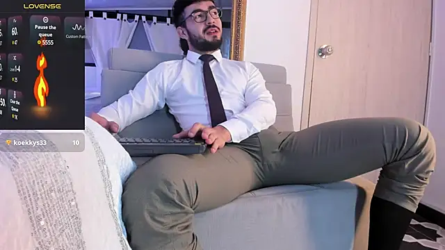 Snapshot of MarkWalker__ chatting on 02.03.25 MarkWalker online show from 02.03.25