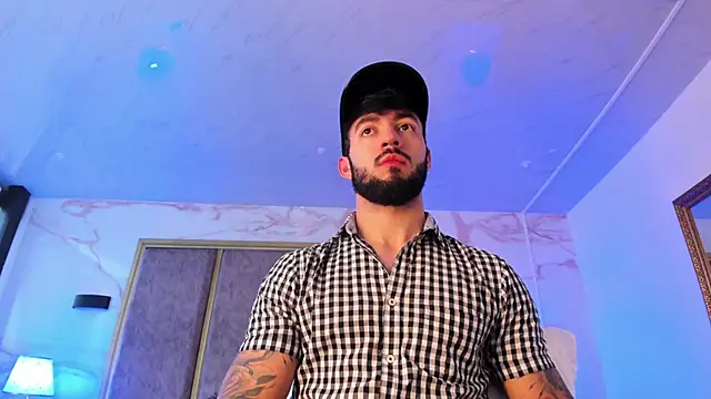 Snapshot of MarkWalker__ chatting on 02.18.25 MarkWalker online show from 02.18.25