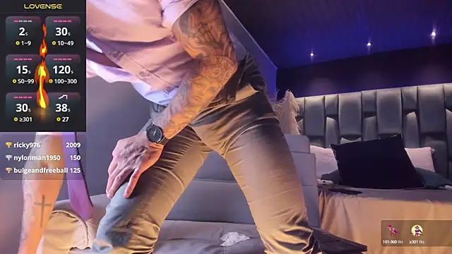 Snapshot of MarkWalker__ chatting on 02.20.25 MarkWalker online show from 02.20.25