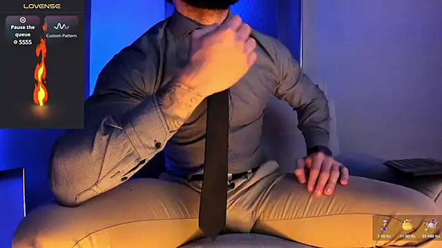 Snapshot of MarkWalker__ chatting on 02.22.25 MarkWalker online show from 02.22.25