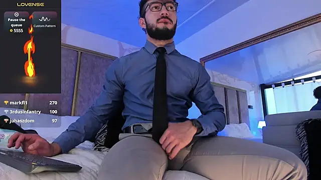 Snapshot of MarkWalker__ chatting on 03.06.25 MarkWalker online show from 03.06.25