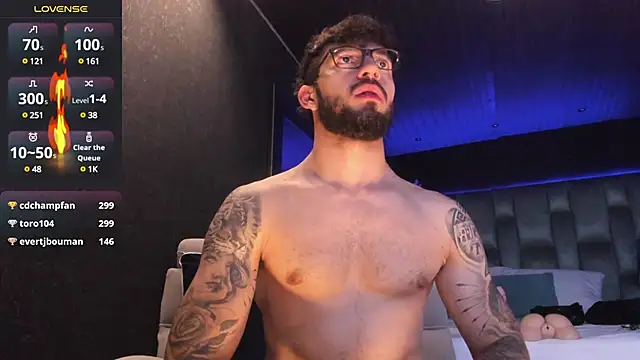 Snapshot of MarkWalker__ chatting on 03.07.25 MarkWalker online show from 03.07.25