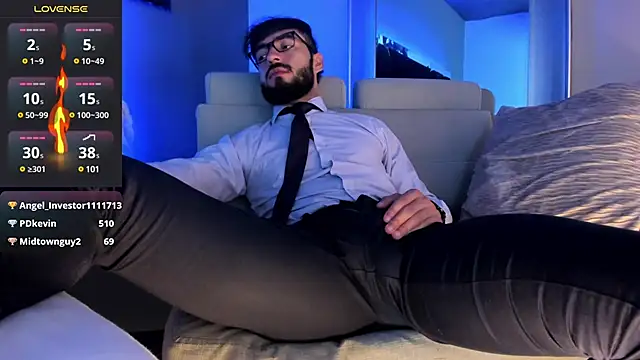 Snapshot of MarkWalker__ chatting on 03.09.25 MarkWalker online show from 03.09.25