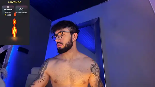 Snapshot of MarkWalker__ chatting on 03.17.25 MarkWalker online show from 03.17.25