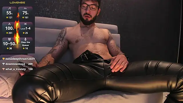 Snapshot of MarkWalker__ chatting on 03.20.25 MarkWalker online show from 03.20.25