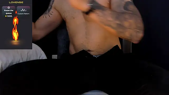 Snapshot of MarkWalker__ chatting on 09.10.25 MarkWalker online show from 09.10.25