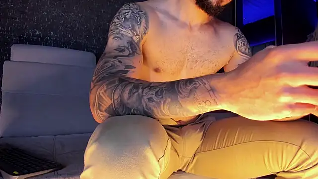 Snapshot of MarkWalker__ chatting on 09.15.25 MarkWalker online show from 09.15.25