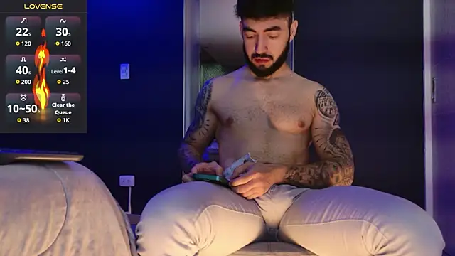 Snapshot of MarkWalker__ chatting on 11.05.25 MarkWalker online show from 11.05.25