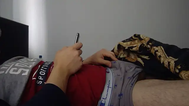 MontanaHamburg online show from 12.15.24