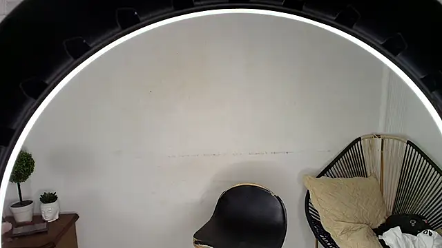 kristyl paez online show from 01.18.25