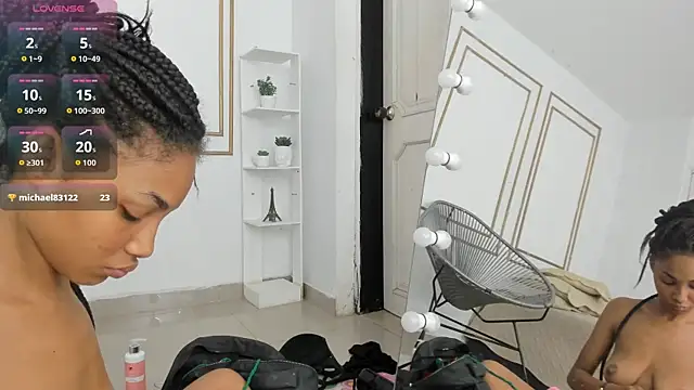 Snapshot of kristyl_paez chatting on 09.25.25 kristyl paez online show from 09.25.25