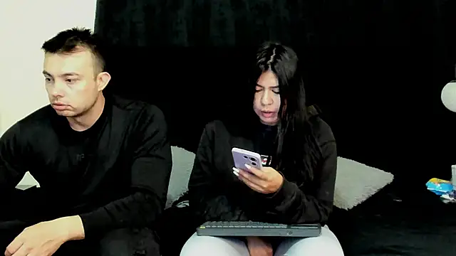 lissandthor13 online show from 12.19.25