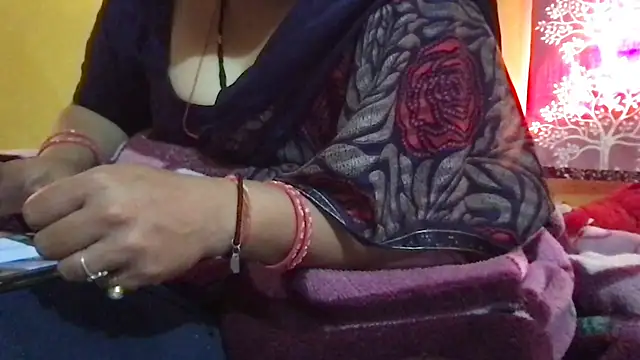 Snapshot of Riyasingh9 chatting on 11.04.25 Riyasingh9 online show from 11.04.25