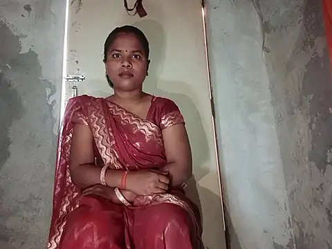 Snapshot of YUKTAPOWER chatting on 02.18.25 YUKTAPOWER online show from 02.18.25