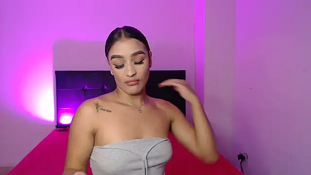 GiltRosebush online show from 02.15.25