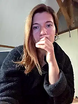 Lina lou4 online show from 10.27.25