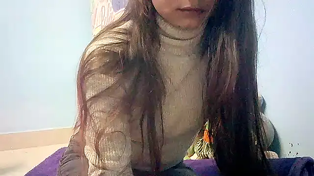 Snapshot of lovelydesi21 chatting on 01.16.25 lovelydesi21 online show from 01.16.25