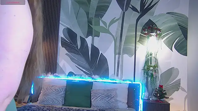 RubyValen online show from 12.27.24