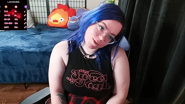KiraSpitQueen online show from 01.10.25