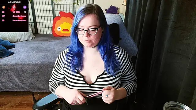 KiraSpitQueen online show from 02.02.25