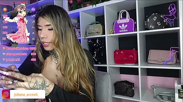 caroline cossei online show from 02.15.25