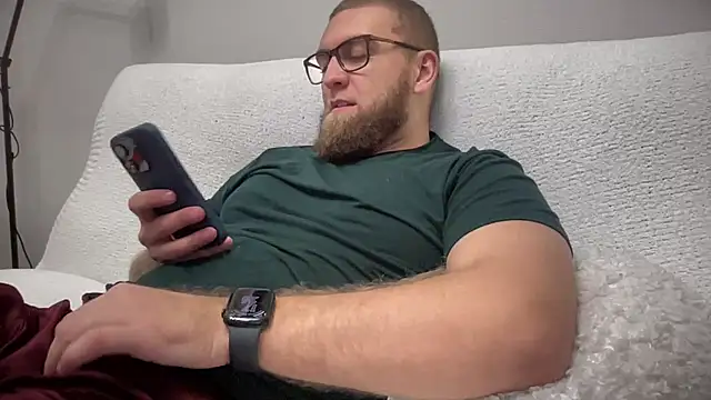 Bear bear  online show from 12.06.24