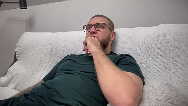Bear bear  online show from 12.07.24