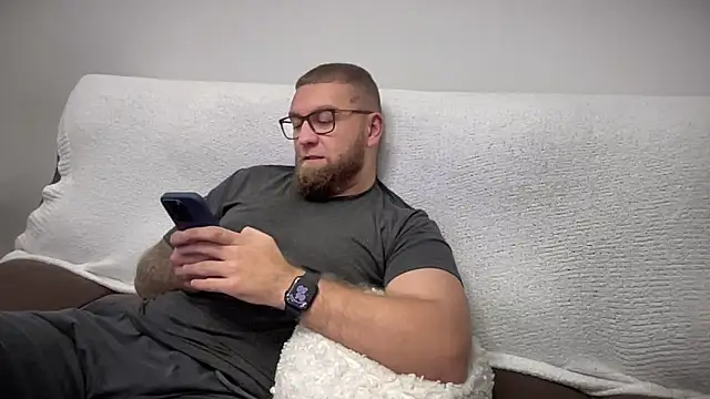 Bear bear  online show from 12.19.24