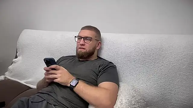 Bear bear  online show from 12.19.24
