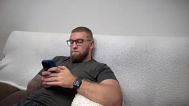 Bear bear  online show from 12.21.24