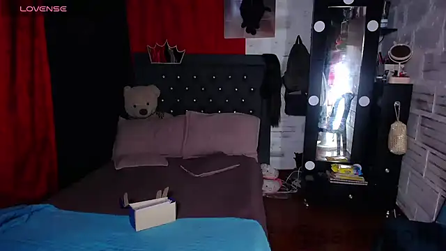 Snapshot of samy_doll chatting on 11.02.25 samy doll online show from 11.02.25