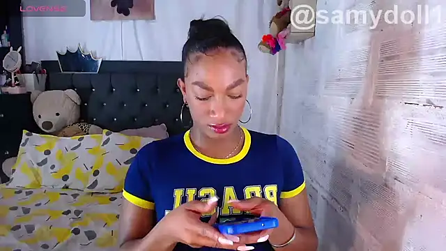 Snapshot of samy_doll chatting on 11.14.25 samy doll online show from 11.14.25