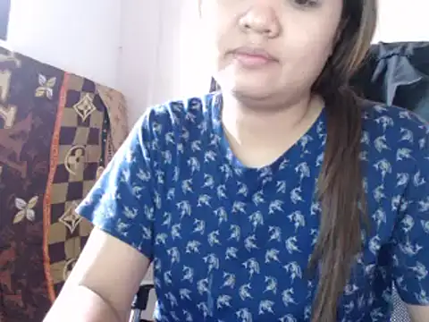 Snapshot of xTheLastVIRGINx chatting on 12.12.24 xTheLastVIRGINx online show from 12.12.24