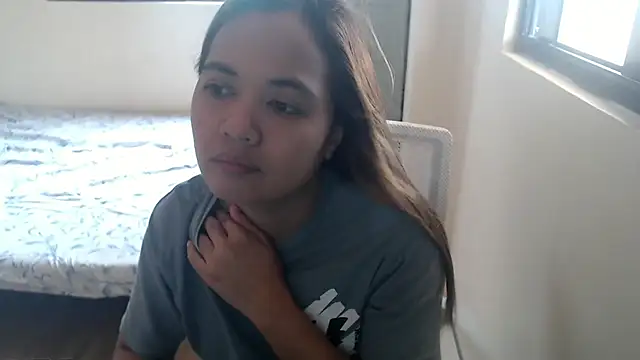 Snapshot of xTheLastVIRGINx chatting on 09.26.25 xTheLastVIRGINx online show from 09.26.25