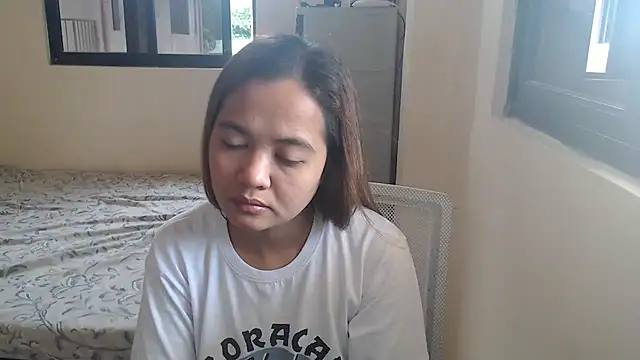 Snapshot of xTheLastVIRGINx chatting on 10.19.25 xTheLastVIRGINx online show from 10.19.25