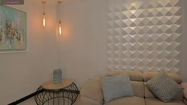 Snapshot of JuanitaClay chatting on 11.06.25 JuanitaClay online show from 11.06.25