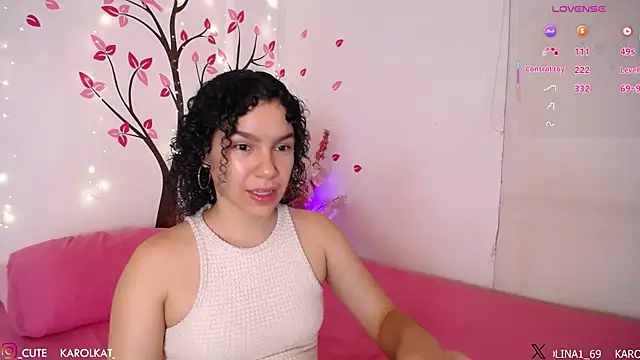 Snapshot of Karolina_1 chatting on 05.07.26 Karolina 1 online show from 05.07.26