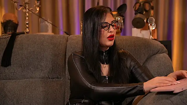 kelly kent online show from 12.14.25