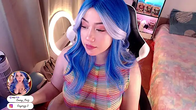 Snapshot of Emmy_Ruiz chatting on 10.05.25 Emmy Ruiz online show from 10.05.25