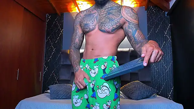 muscle man16 online show from 12.25.24