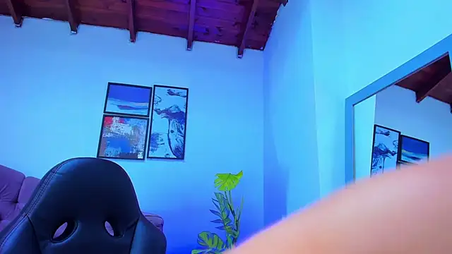 Gretta Queen online show from 03.16.25