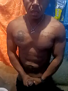 Snapshot of ivandignity chatting on 03.10.25 ivandignity online show from 03.10.25