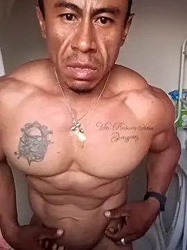 Snapshot of ivandignity chatting on 09.10.25 ivandignity online show from 09.10.25