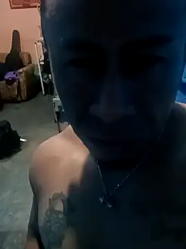 Snapshot of ivandignity chatting on 11.04.25 ivandignity online show from 11.04.25