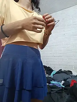 valeriaswang Lucas online show from 12.21.25